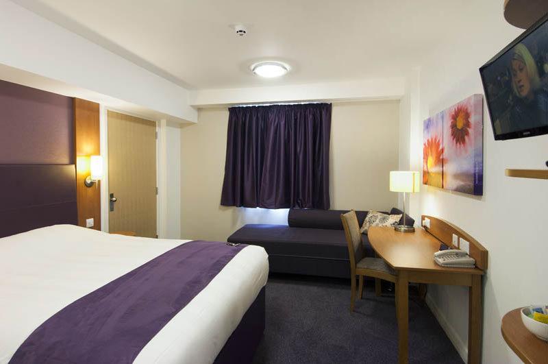 Premier Inn EDI Exterior foto